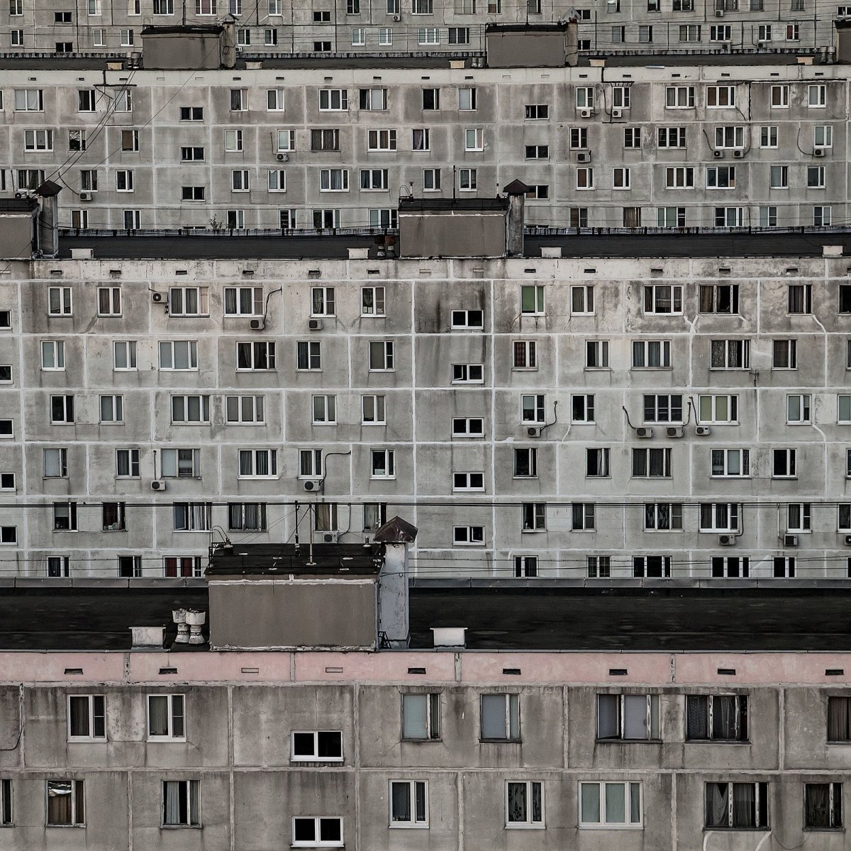 Серые многоэтажки