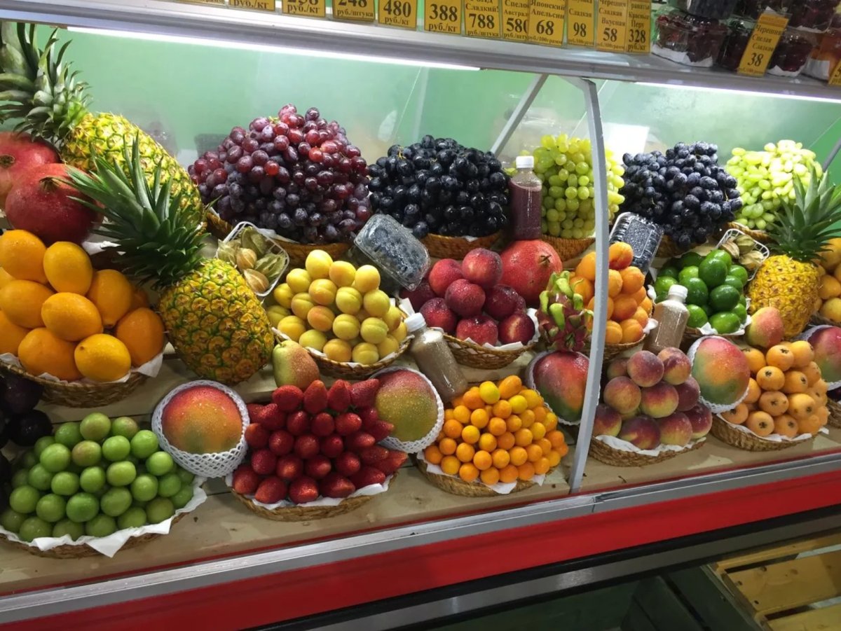 Прилавок с фруктами